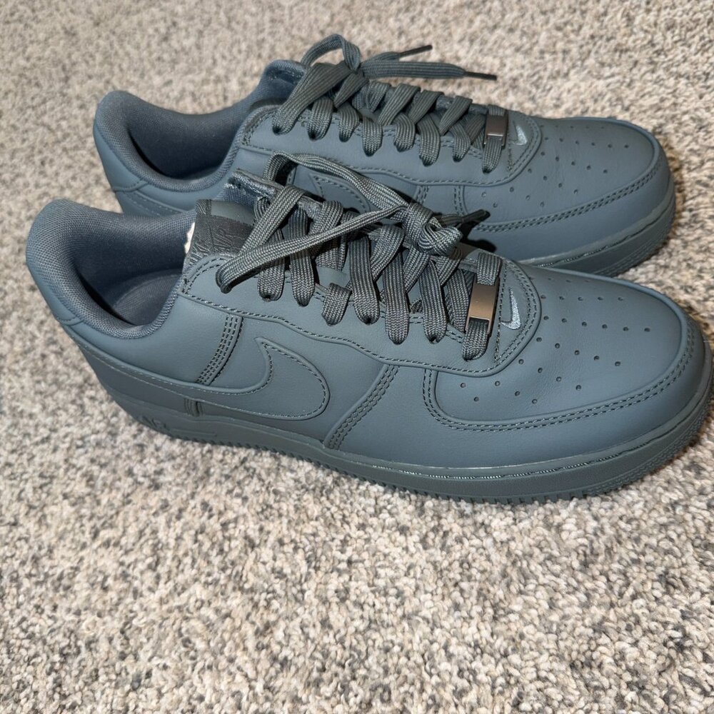 Nike Air Force 1 Low Retro Premium Bomber Grey Size 10.5